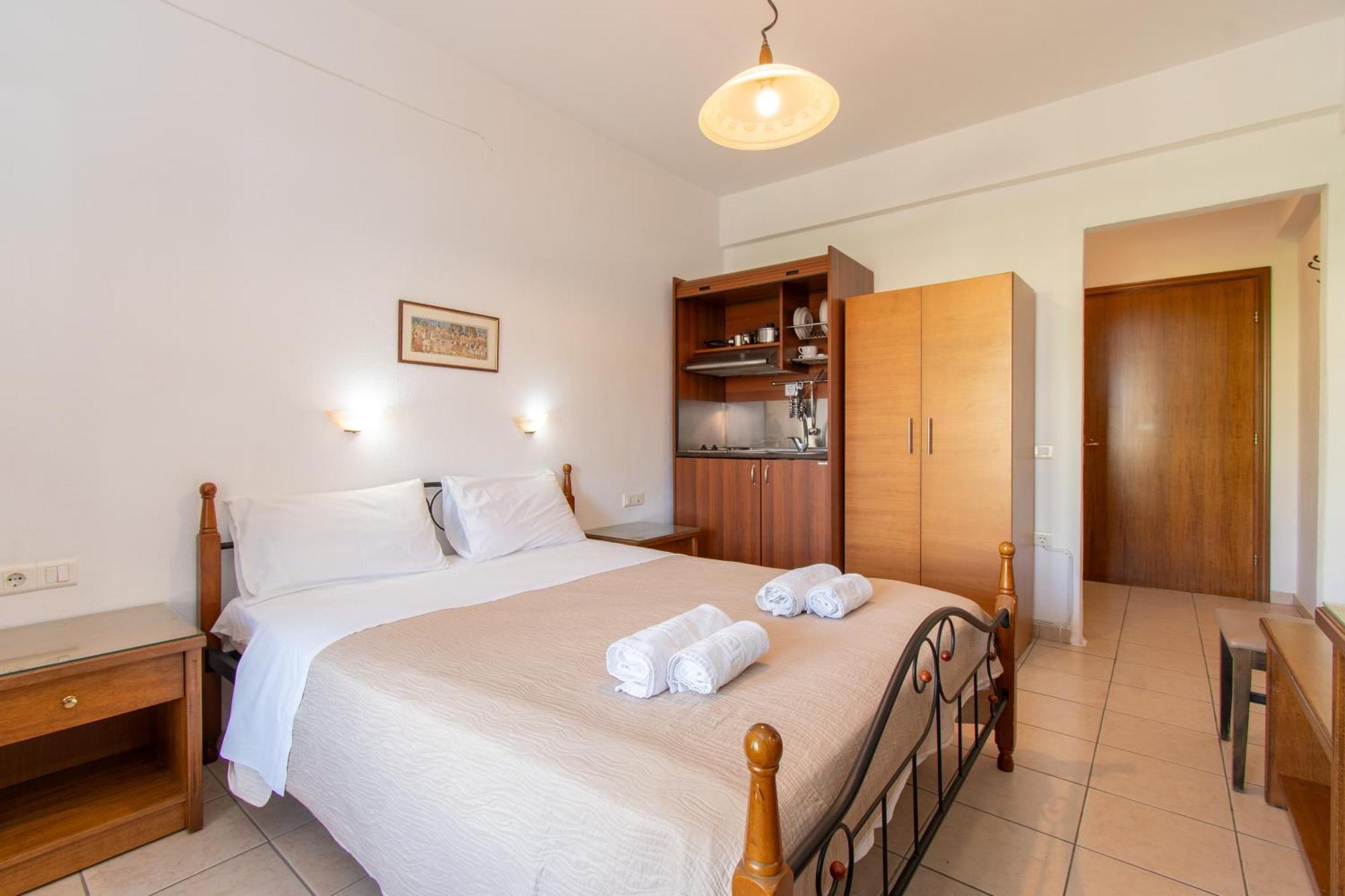 STAR PARADISE Studios Neos Marmaras Habitación foto